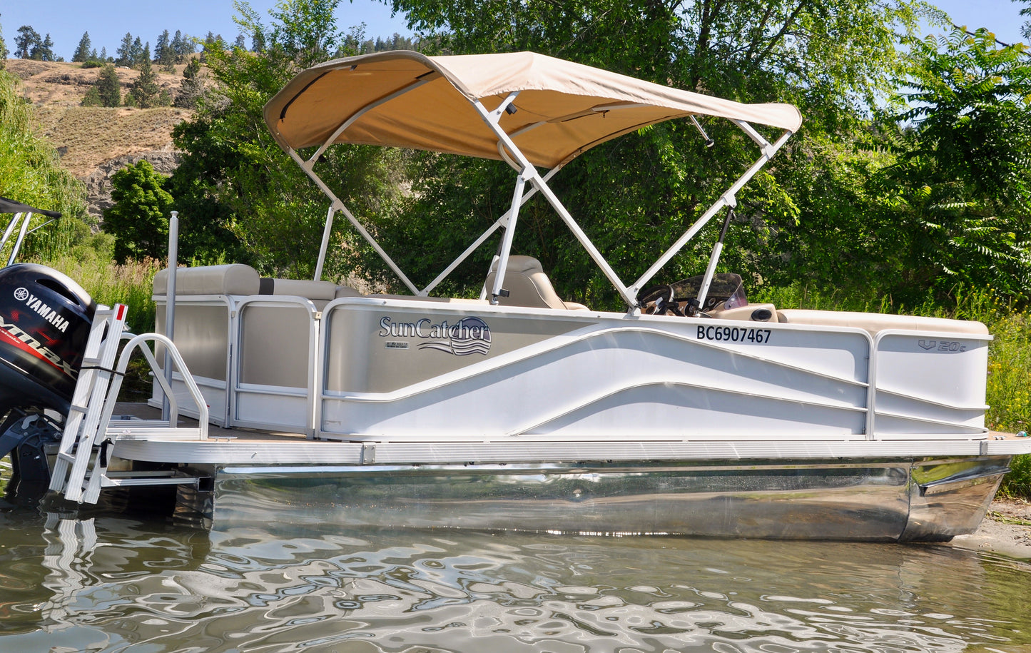 Pontoon Boat